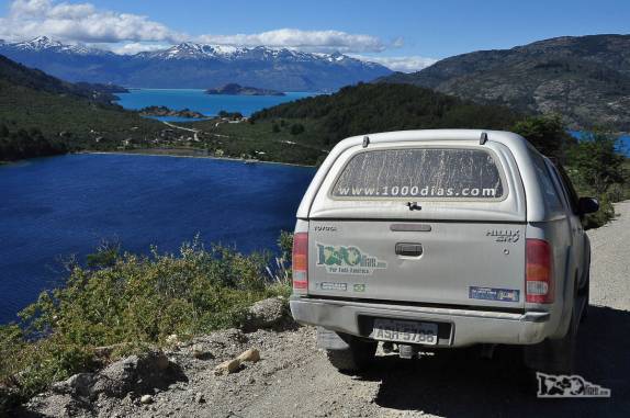 Chegando a Puerto Rio Tranquilo, às margens do lago General Carrera, na Carretera Austral, no sul do Chile